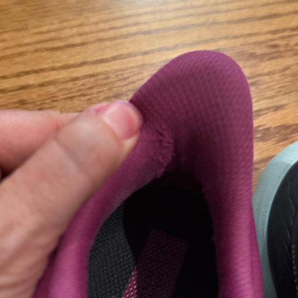 Hoka Women's Magenta Athletic Shoes Mach 4 size 10 - Picture 8 of 9